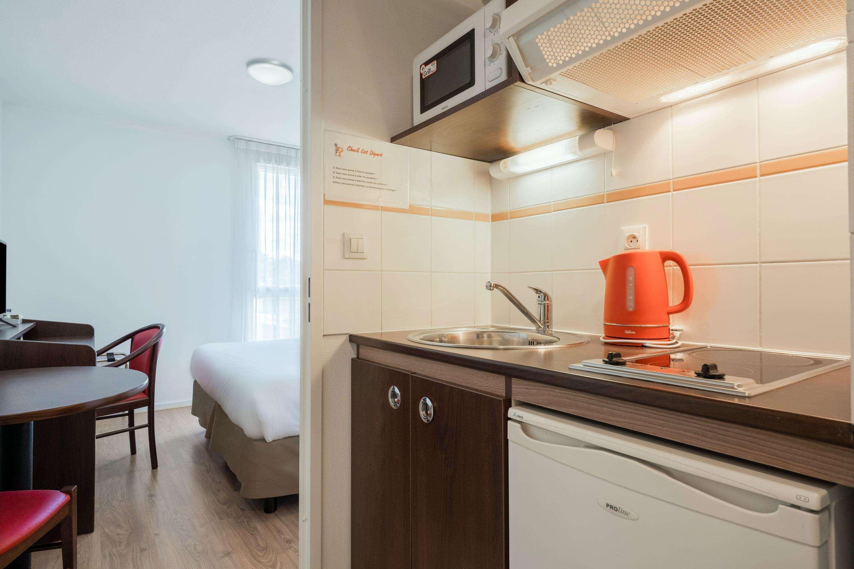 Comfort Suites Pau Idron Exterior foto