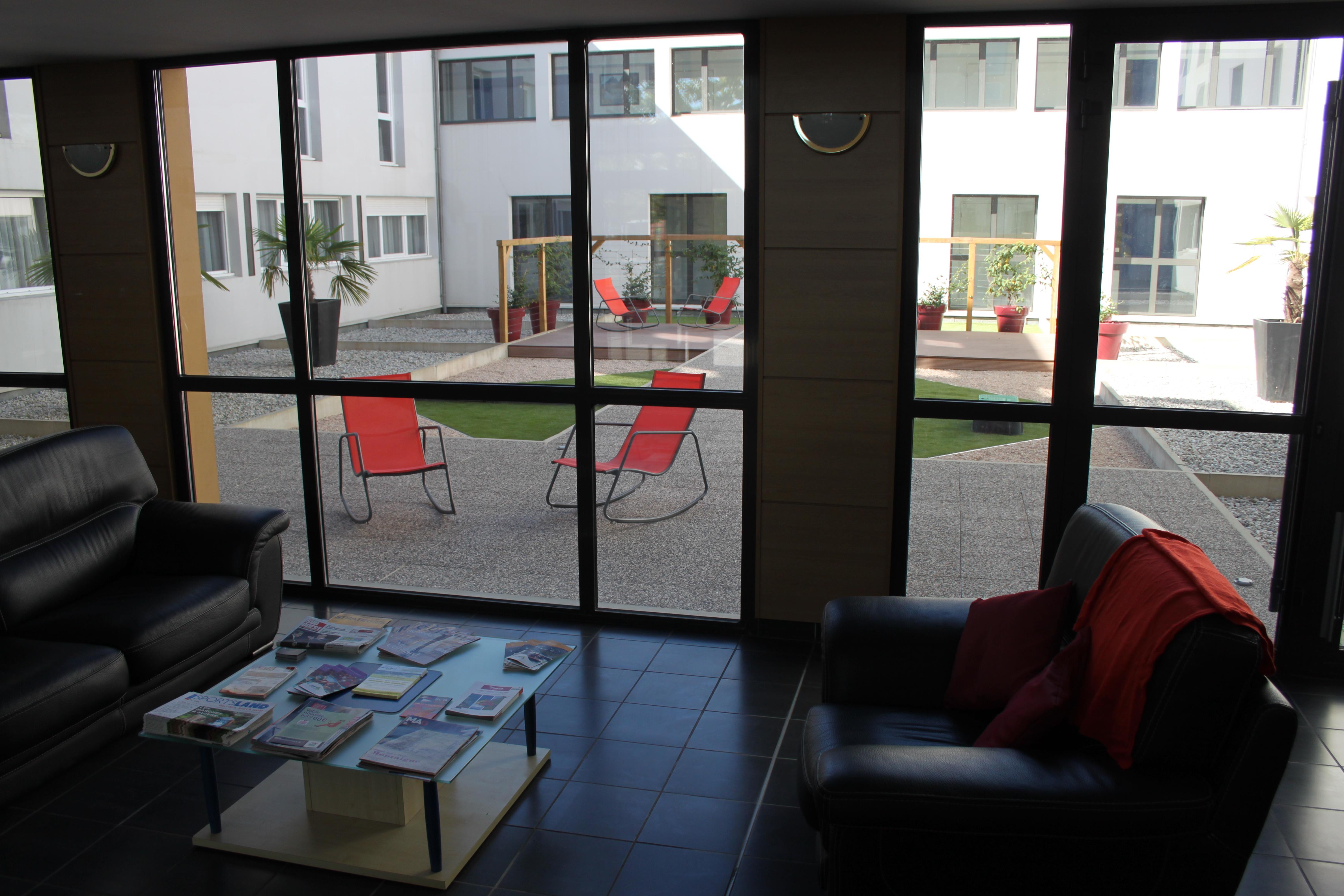 Comfort Suites Pau Idron Exterior foto