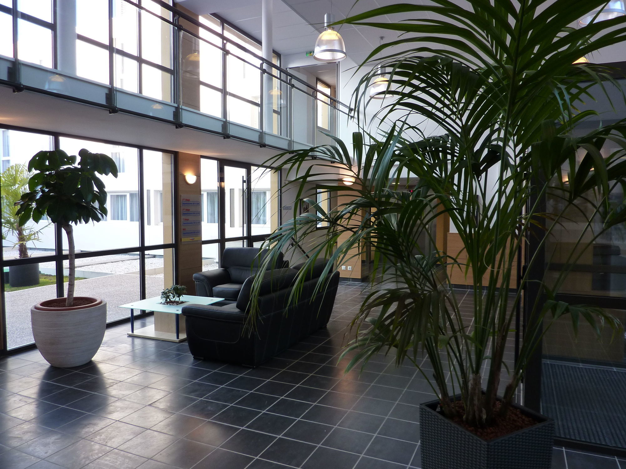 Comfort Suites Pau Idron Exterior foto